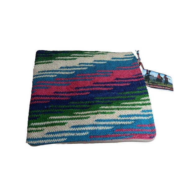 Ecuadorian Artesans Handmade Womens Straw Woven Bag Rainbow Striped Bag 10inx9in - Picture 1 of 8